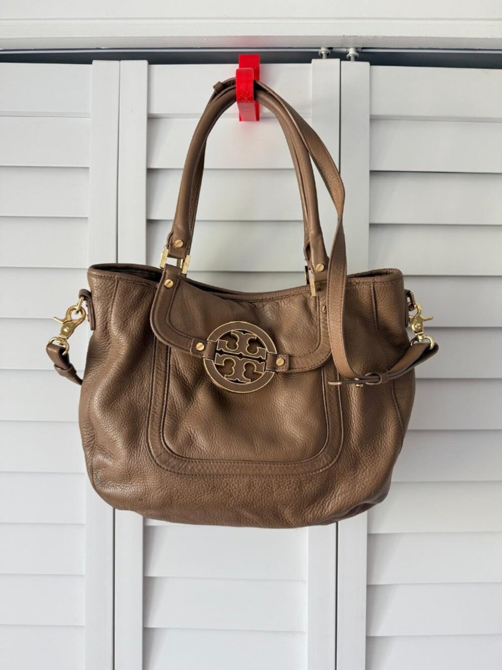 Tory Burch • Amanda Classic Dark Camel Hobo Bag • Purse • Retail $598
